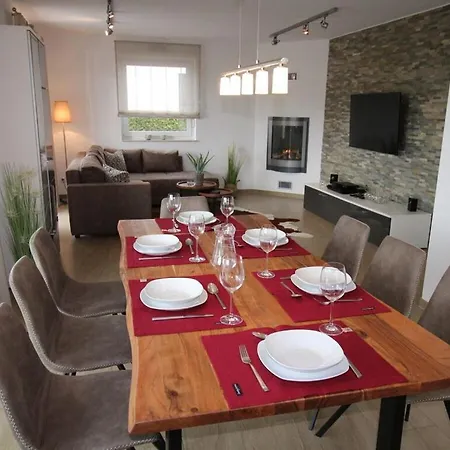 Casa Fortuna Modern Retreat