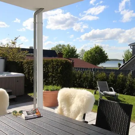 Casa Fortuna Modern Retreat Goehren-Lebbin