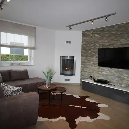 Casa Fortuna Modern Retreat